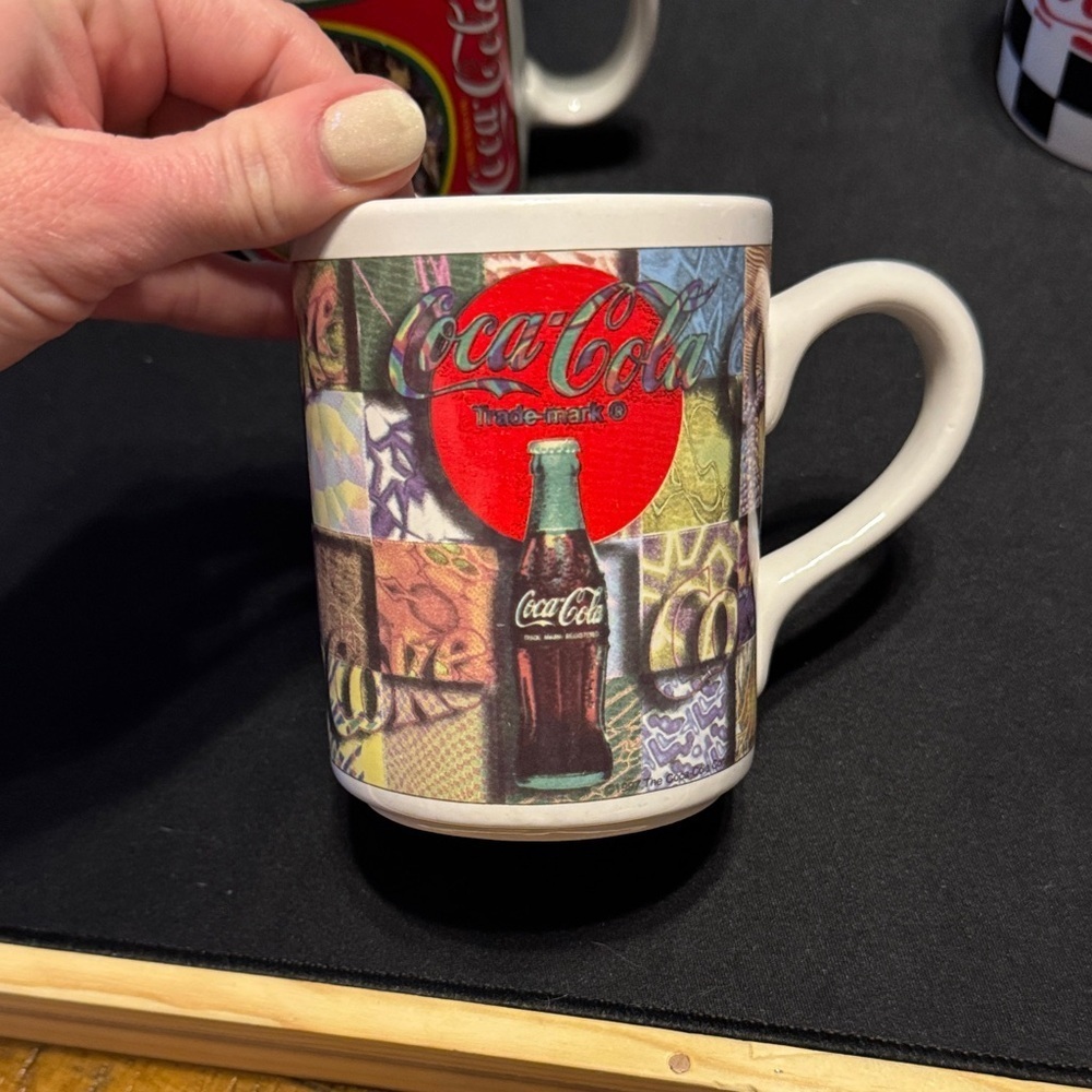 VINTAGE Coca Cola Vintage Mug Collection - Red, White, Black - Picture 4 of 10